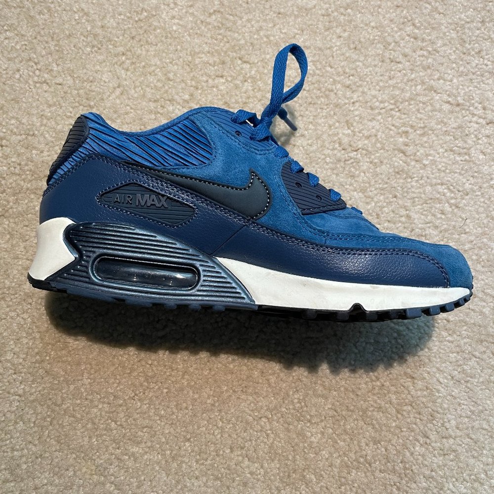 Nike Women's Air Max 90 LTHR